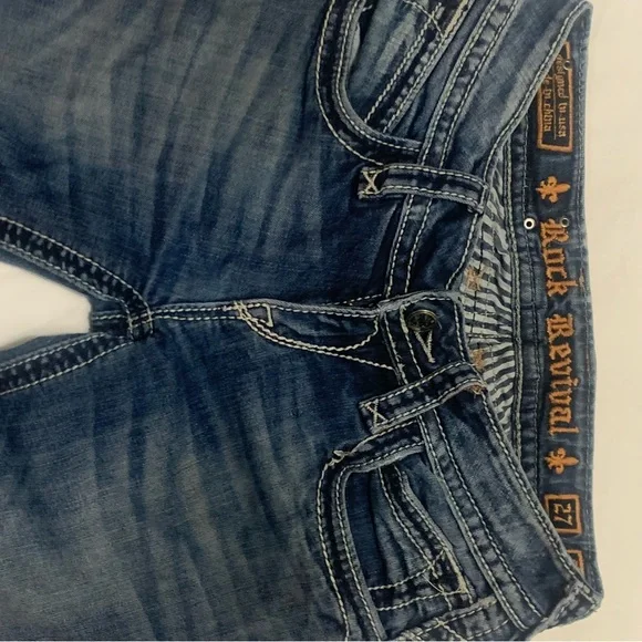 Rock Revival Jeans - Picture 3 of 11